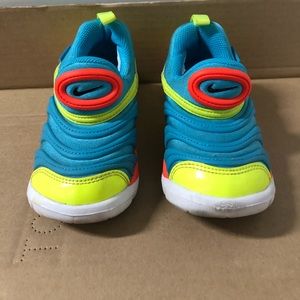 Nike toddler shoes size 8